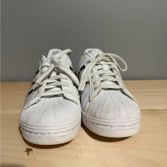 Adidas Superstar White with Animal Pattern - Picture 2 of 5